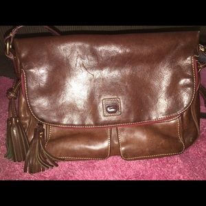 Dooney & Bourke leather messenger crossbody